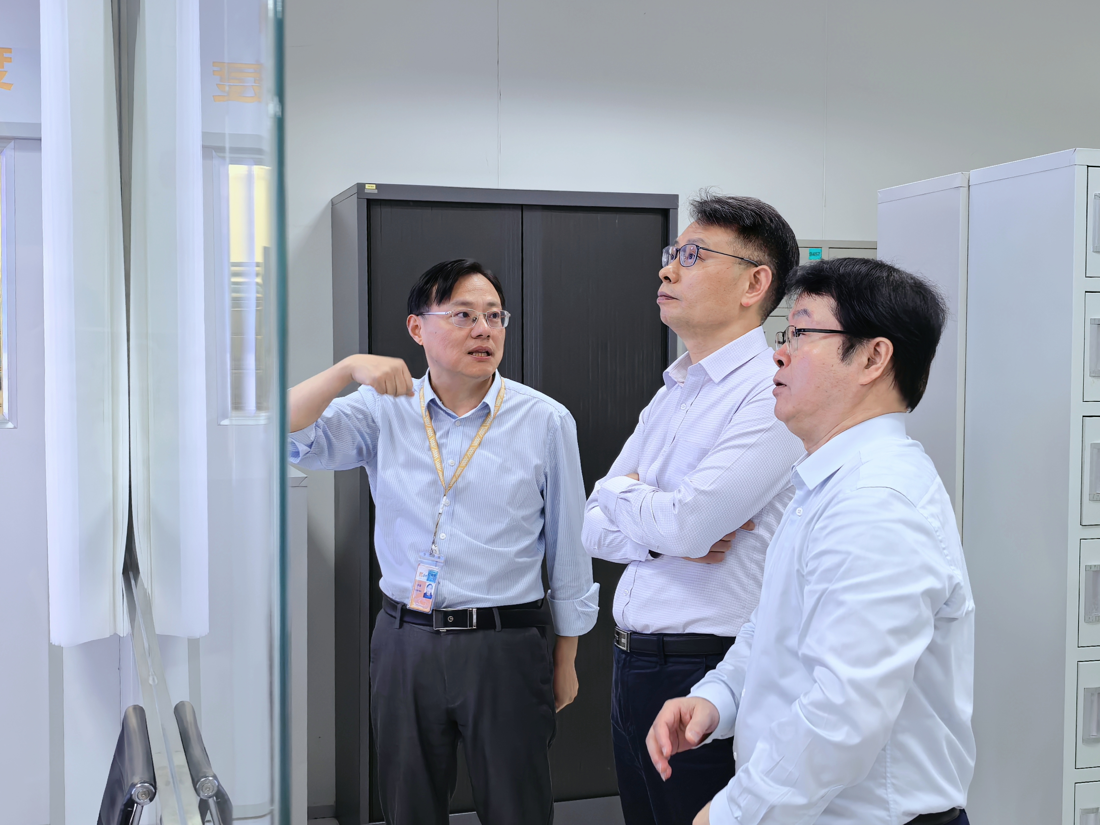 5.9尊龙集团有限公司集团党委副书记、董事白勇一行莅临调研 (8) 5.9尊龙集团有限公司集团党委副书记、董事白勇一行莅临调研 (8)